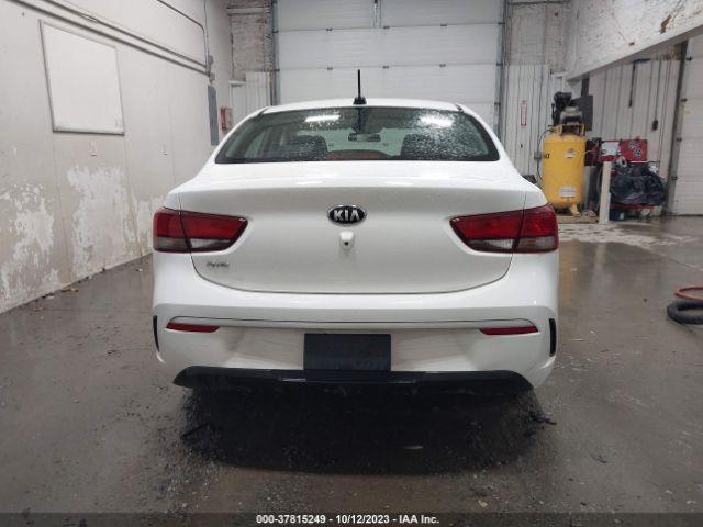 3KPA24AD4ME413253 KIA RIO LX