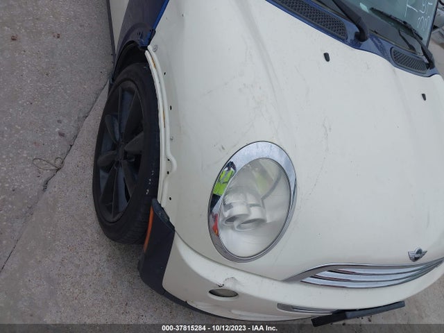 2005 MINI COOPER HARDTOP WMWRC33465TJ66055 Photo 5