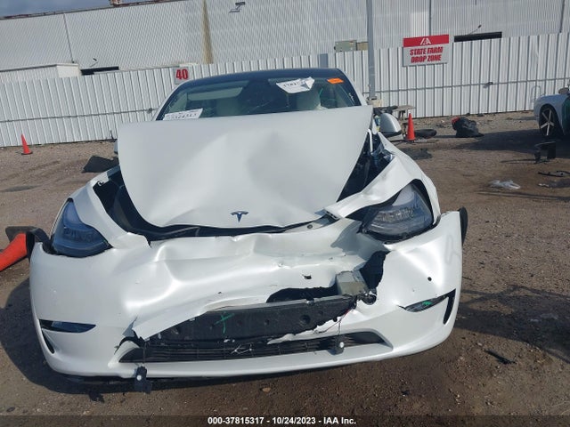 Tesla Model Y Long Range 2022 7SAYGAEEXNF427898 Image 11