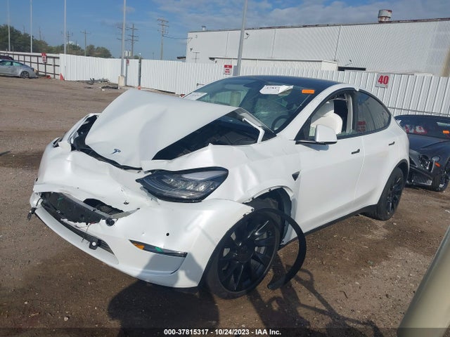 Tesla Model Y Long Range 2022 7SAYGAEEXNF427898 Image 2