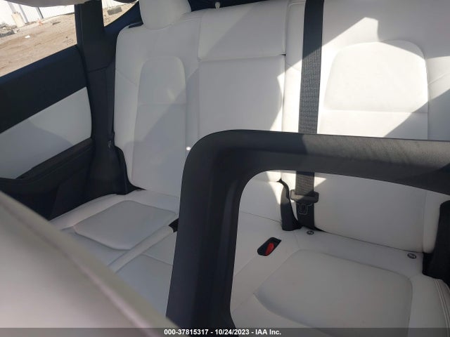Tesla Model Y Long Range 2022 7SAYGAEEXNF427898 Image 8