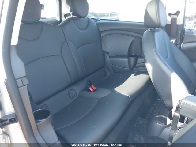 2011 MINI COOPER CLUBMAN WMWZF3C56BTY00766 Photo 7