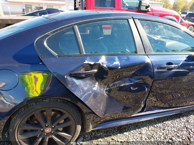 2017 JAGUAR XE SAJAF4BV6HA958571 Photo 5