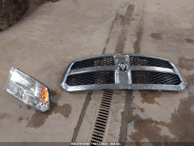 1C6RR7KM9GS360010 RAM 1500 Tradesman