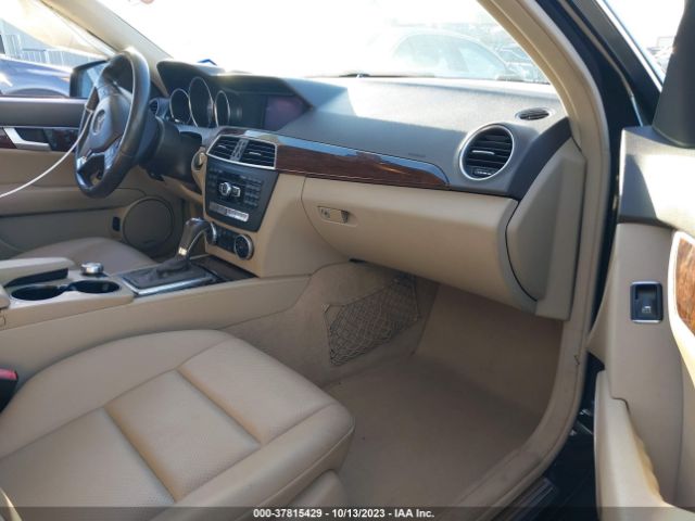 WDDGF4HBXER307498 Mercedes-Benz C 250 Sport/luxury