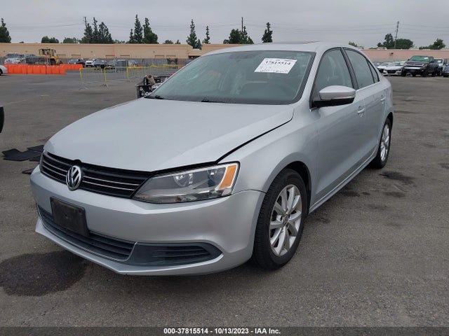 3VWD17AJ5EM440909 Volkswagen Jetta Sedan Se