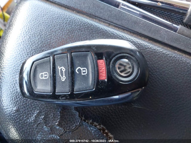 Продаж на аукціоні авто 2013 Volkswagen Touareg Lux, vin: WVGEP9BP2DD006473, номер лоту: 37815742