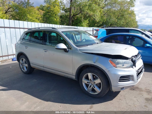 Продаж на аукціоні авто 2013 Volkswagen Touareg Lux, vin: WVGEP9BP2DD006473, номер лоту: 37815742