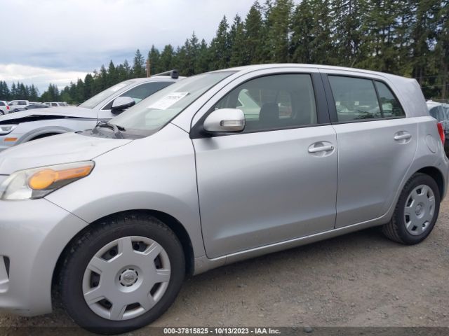 JTKKUPB44E1040369 Scion XD