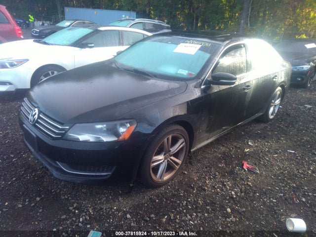 1VWBT7A39EC054286 Volkswagen Passat Se W/sunroof