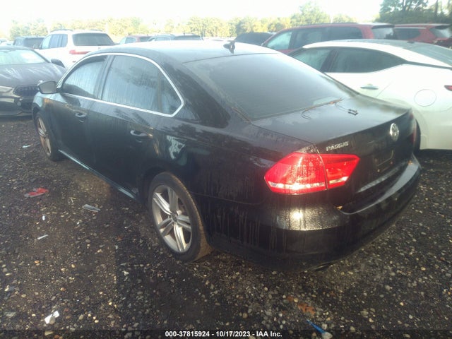 1VWBT7A39EC054286 Volkswagen Passat Se W/sunroof