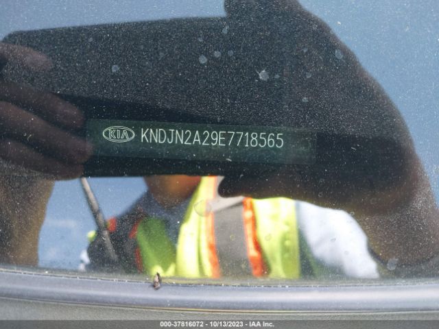 KNDJN2A29E7718565 KIA Soul Base