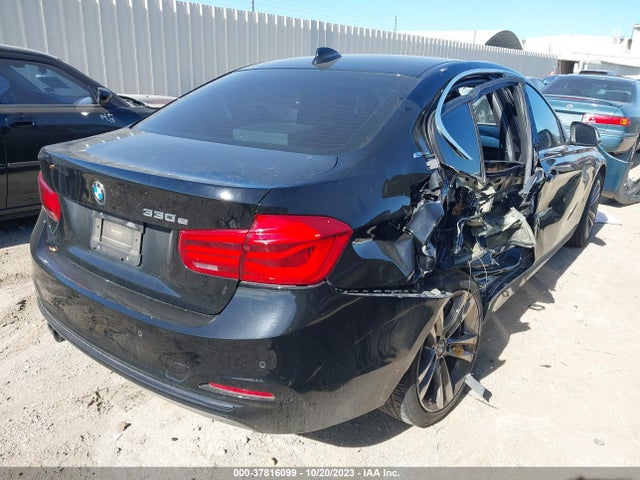 BMW 330e Iperformance 2017 WBA8E1C50HK480104 Image 4