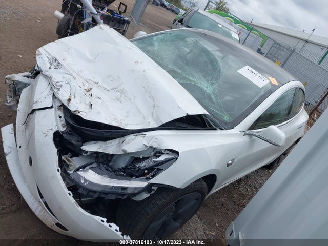 Tesla Model 3 Standard Range 2020 5YJ3E1EA9LF504736 Image 2