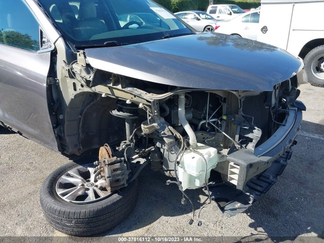 2016 TOYOTA HIGHLANDER LE PLUS V6 VIN: 5TDZKRFH2GS180155