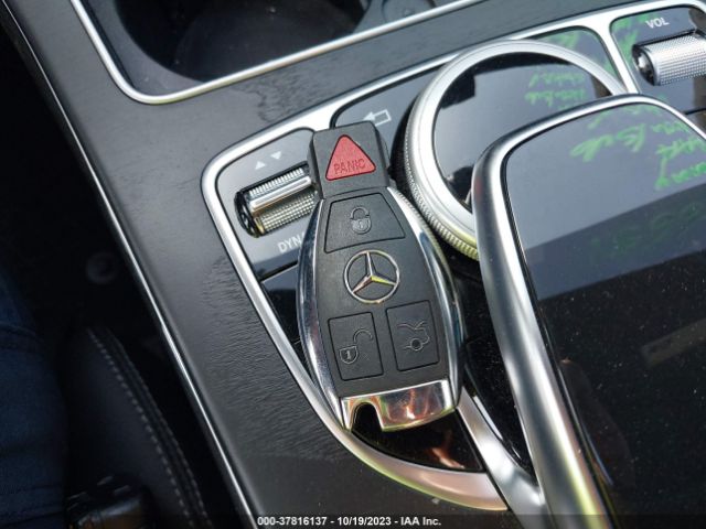 55SWF4JB9GU102164 Mercedes-Benz C-class C 300