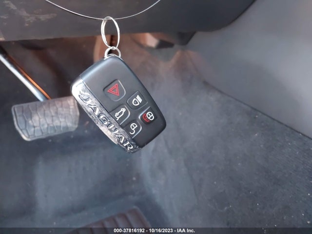 2017 JAGUAR F-PACE SADCK2BN8HA095073 Photo 10