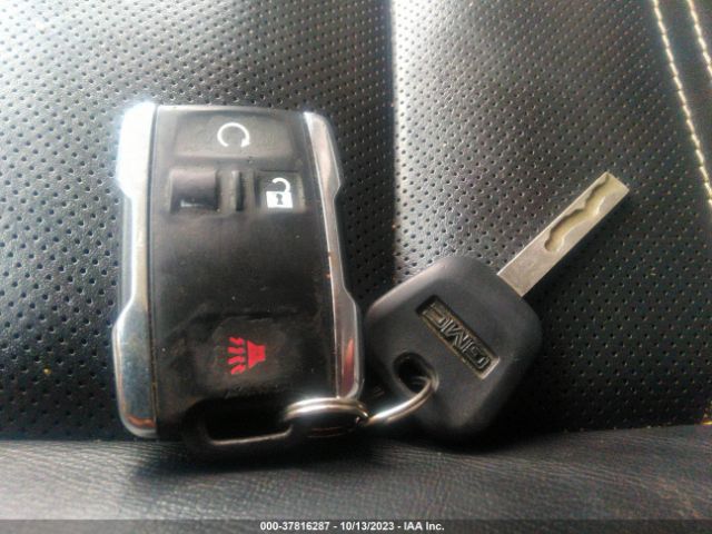 1GTP6EE18J1307889 GMC Canyon Denali