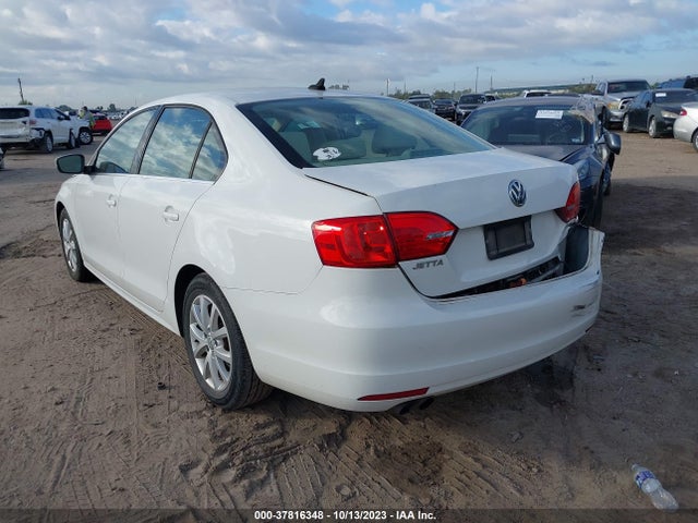 3VWD17AJ7EM354534 Volkswagen Jetta Sedan Se