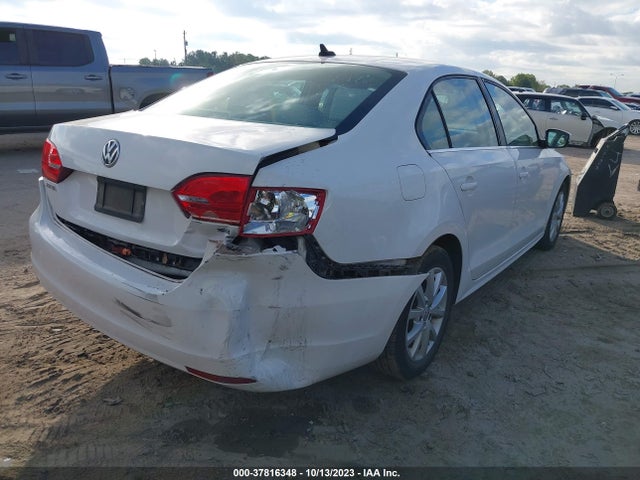 3VWD17AJ7EM354534 Volkswagen Jetta Sedan Se