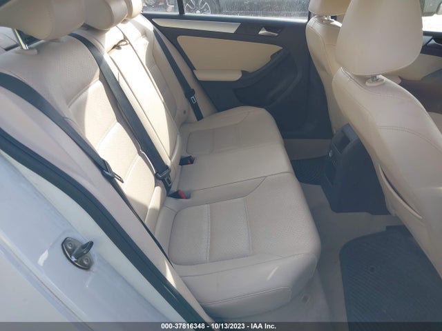 3VWD17AJ7EM354534 Volkswagen Jetta Sedan Se