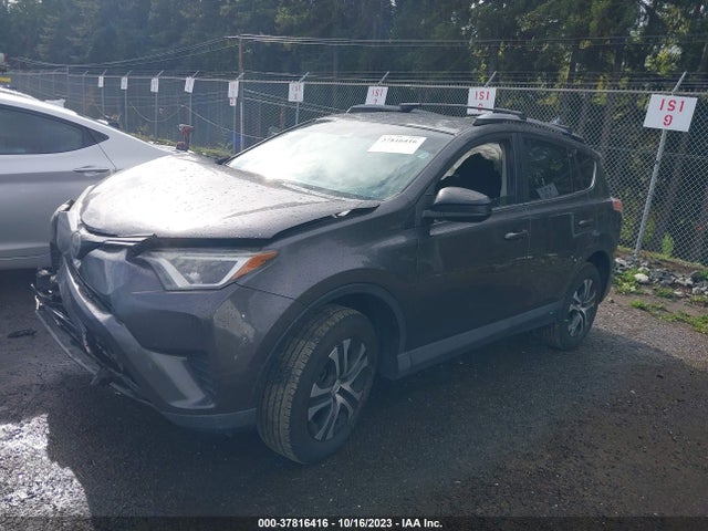 Toyota RAV4 LE 2017 JTMZFREV3HJ701894 Image 2