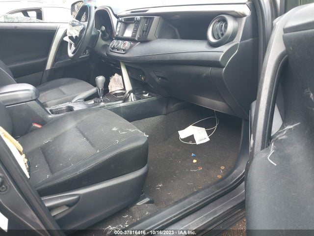 Toyota RAV4 LE 2017 JTMZFREV3HJ701894 Image 5