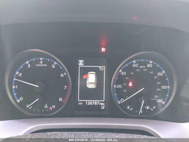 Toyota RAV4 LE 2017 JTMZFREV3HJ701894 Image 7