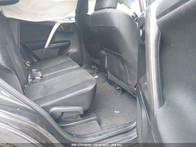 Toyota RAV4 LE 2017 JTMZFREV3HJ701894 Image 8