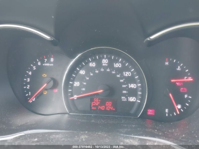 5XYKTCA6XFG652986 KIA SORENTO LX