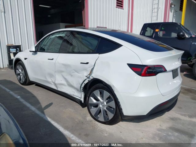 7SAYGDEE4PF869032 Tesla Model Y Long Range