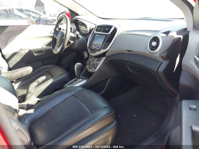 Chevrolet Sonic Premier 2017 1G1JF5SB9H4101520 Image 5