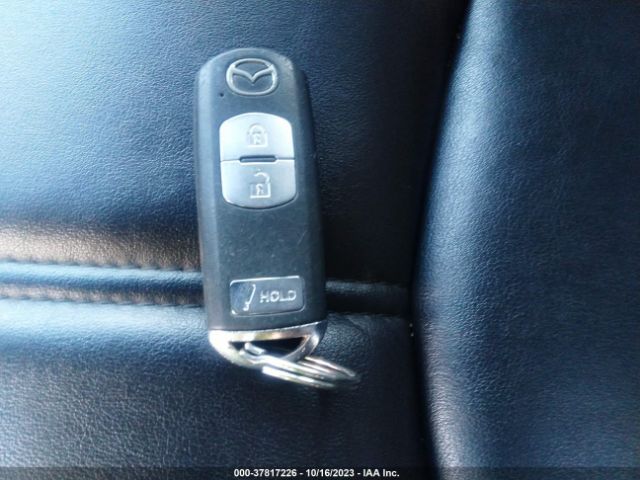 2017 MAZDA MAZDA3 5-DOOR 3MZBN1L35HM149984 Photo 10