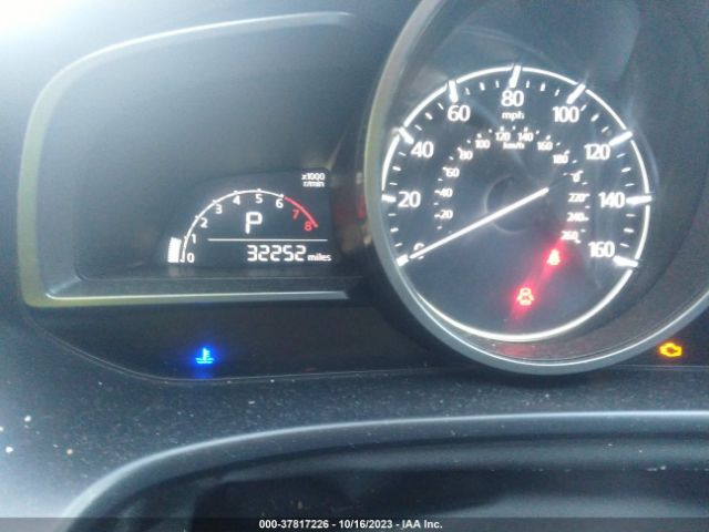 2017 MAZDA MAZDA3 5-DOOR 3MZBN1L35HM149984 Photo 6