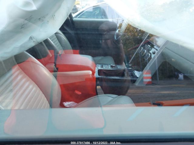 SALRT2RV9JA068990 Land Rover Discovery Hse Luxury