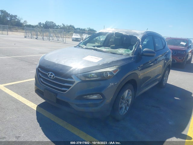 Hyundai TUCSON SE 2017 KM8J33A44HU332215 Image 2