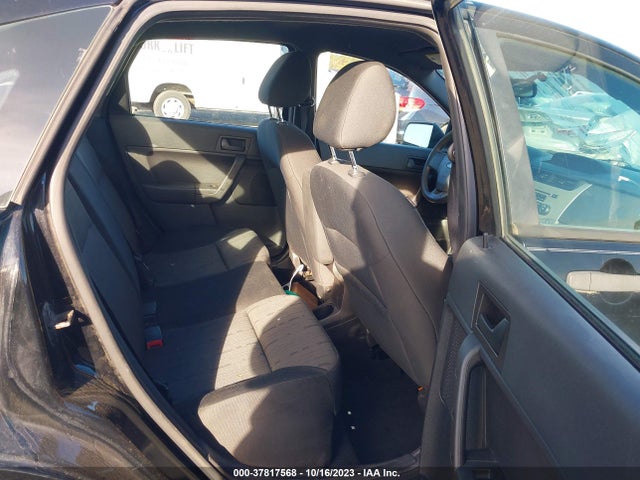 2010 FORD FOCUS SE VIN: 1FAHP3FN0AW202456
