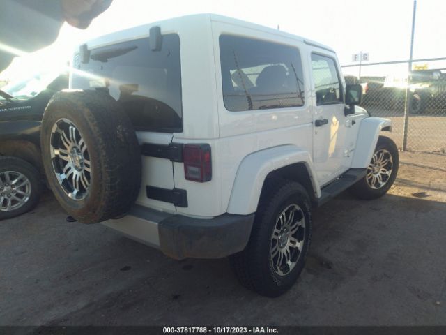 1C4AJWBG3EL121917 Jeep Wrangler Sahara