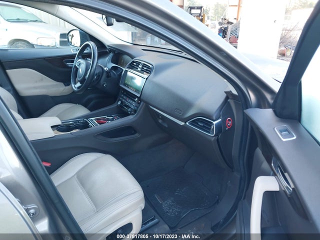 2017 JAGUAR F-PACE SADCK2BV5HA095953 Photo 4
