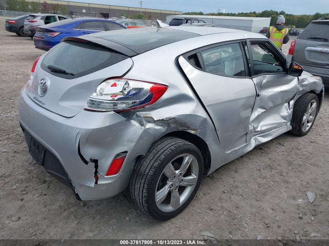 2015 HYUNDAI VELOSTER VIN: KMHTC6AD4FU224698