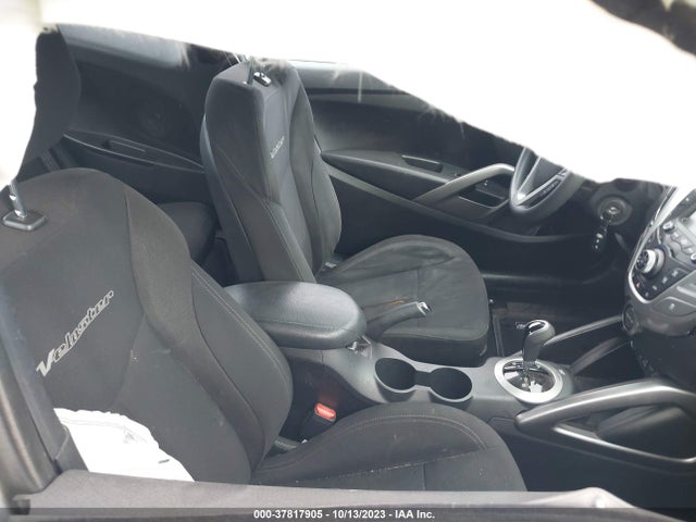 2015 HYUNDAI VELOSTER VIN: KMHTC6AD4FU224698