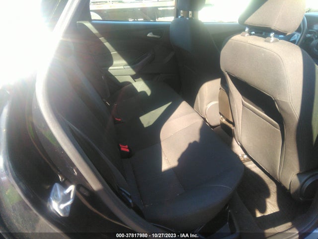 2016 FORD FOCUS SE VIN: 1FADP3F24GL353895