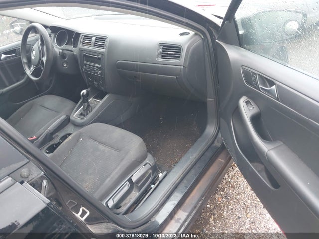 3VW2K7AJ6FM325001 Volkswagen Jetta Sedan 2.0l S