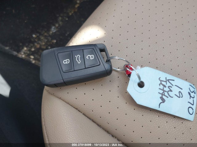 3VWE57BU8KM064672 Volkswagen JETTA SEL
