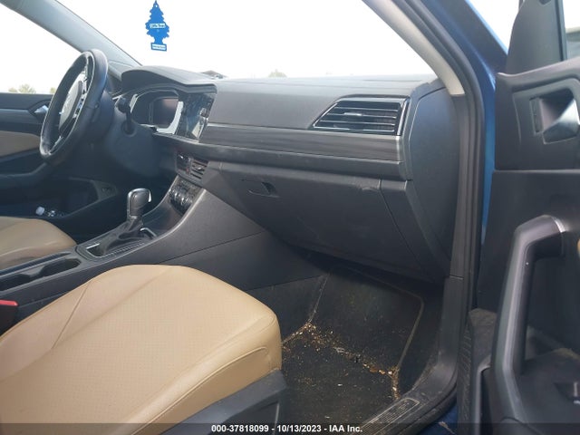 3VWE57BU8KM064672 Volkswagen JETTA SEL