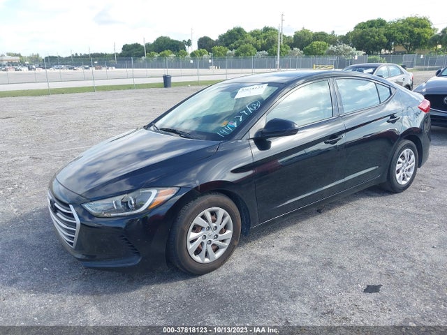Hyundai ELANTRA SE 2017 5NPD74LF0HH144229 Image 2