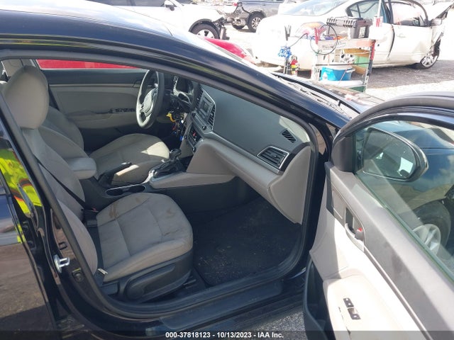 Hyundai ELANTRA SE 2017 5NPD74LF0HH144229 Image 5