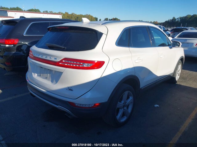 5LMCJ1C97GUJ18343 Lincoln Mkc Premier