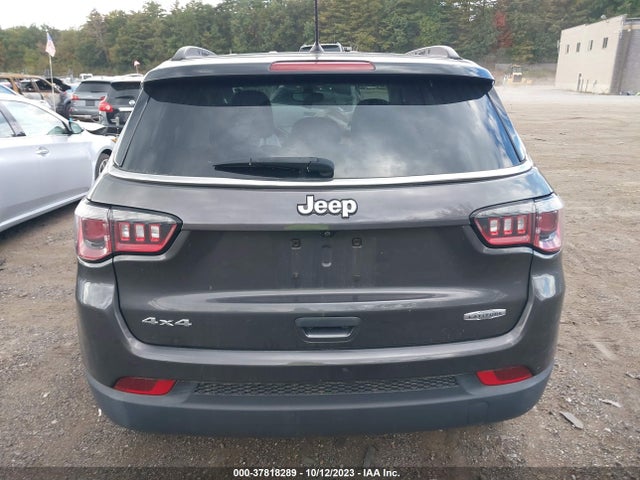 Jeep Compass Latitude 4x4 2018 3C4NJDBB9JT176834 Image 15