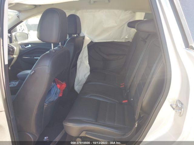 1FMCU0J97HUC92406 Ford Escape Titanium